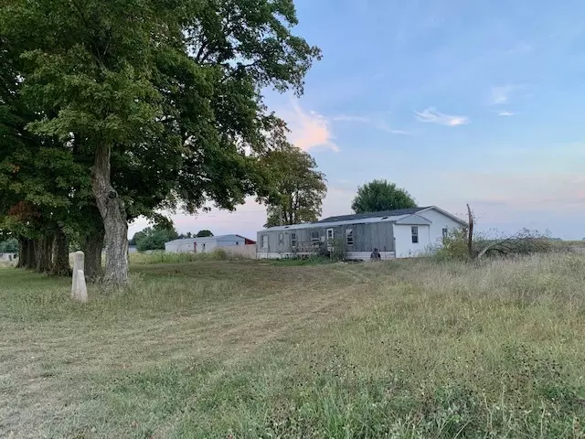 7604 N 1000 E, Darlington, IN 47940