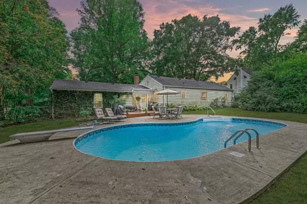 Anderson, IN 46011,1020 Greenway DR