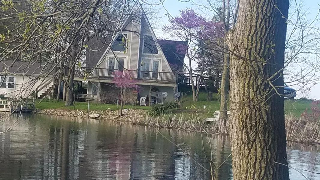 9496 W 400 N, Farmland, IN 47340