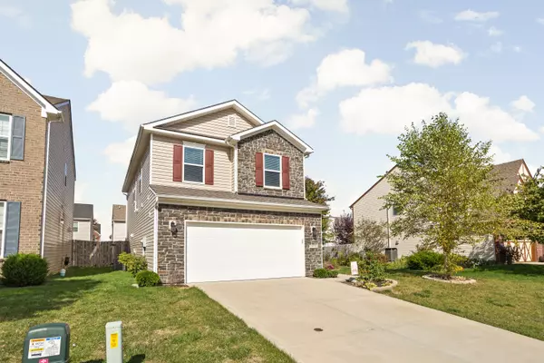 Whitestown, IN 46075,5776 Open Fields DR