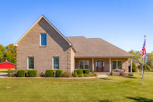 9568 W 300 S, Columbus, IN 47201