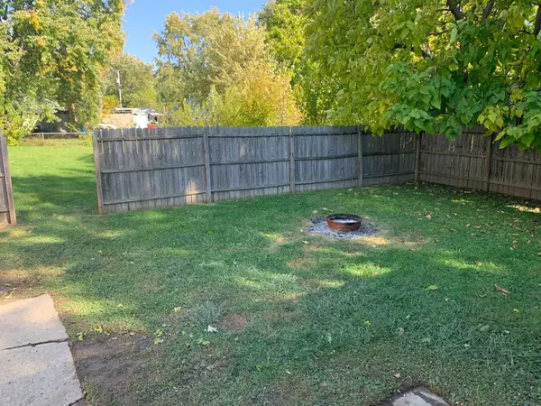 Muncie, IN 47302,1924 E 17th ST