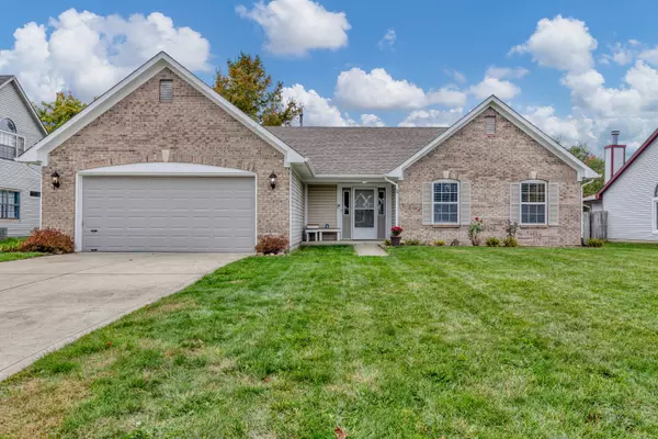 642 Red Oak WAY, Mooresville, IN 46158