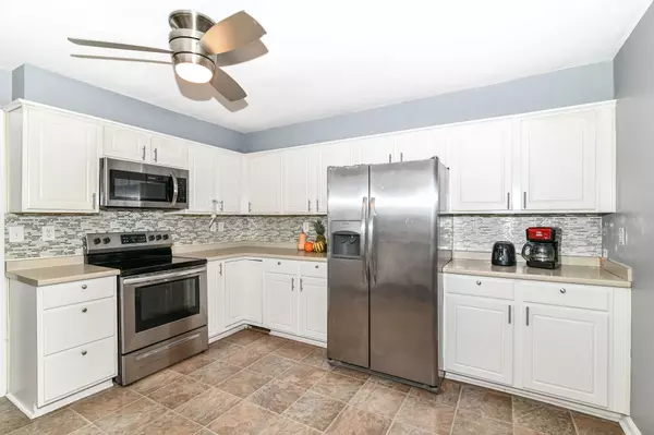 Elwood, IN 46036,10263 N Meadow Wood LN