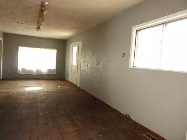 Chesterfield, IN 46017,411 S Water ST