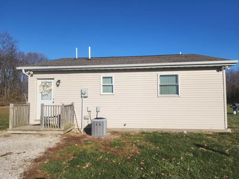 10295 N Range Line PL, West Terre Haute, IN 47885