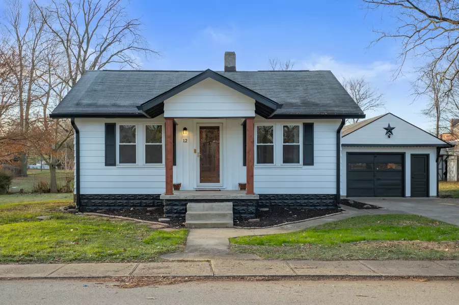 12 Home AVE, Markleville, IN 46056