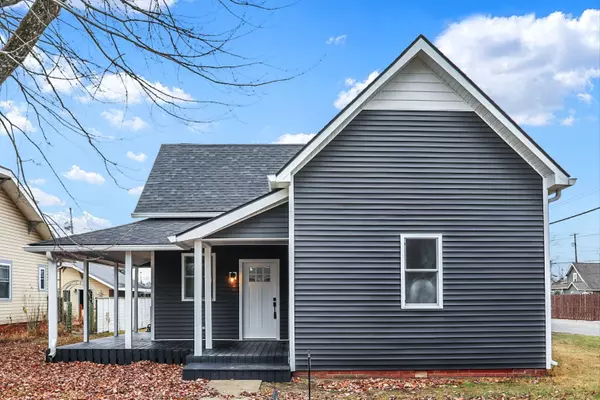 349 W Pearl ST, Greenwood, IN 46142