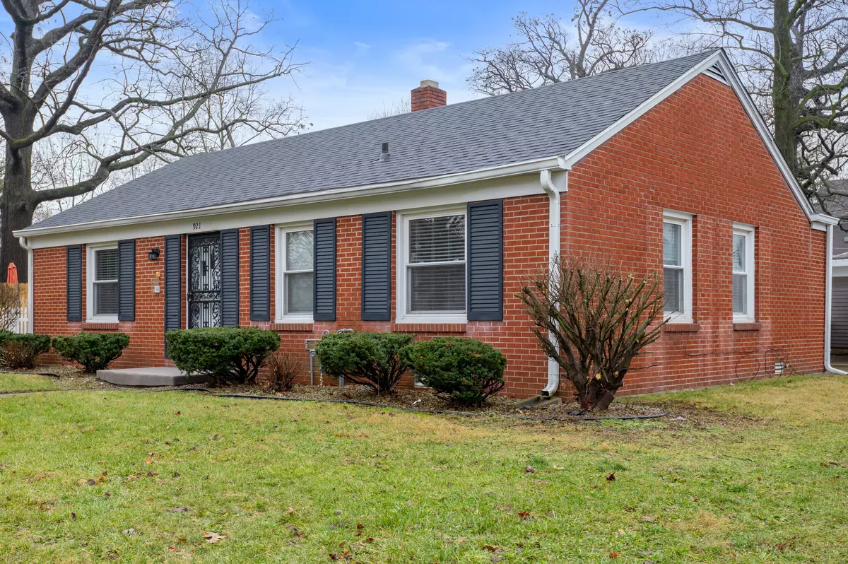 Anderson, IN 46016,921 W 7th ST
