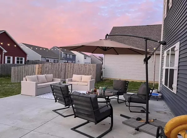 Greenwood, IN 46143,812 Coralberry LN