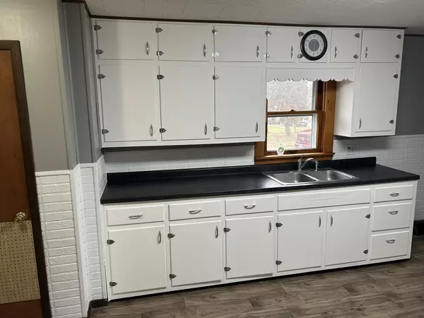 Anderson, IN 46016,2604 Morton ST