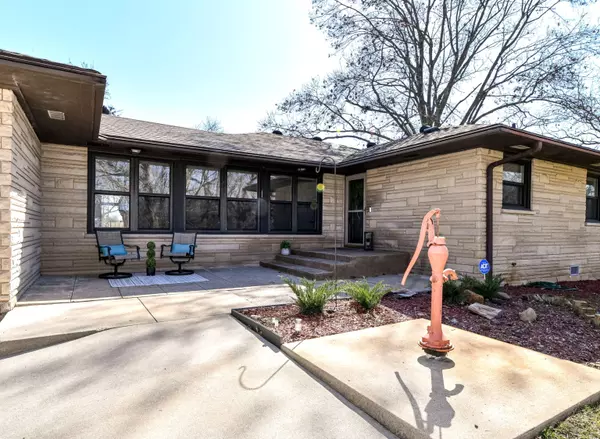 Atlanta, IN 46031,29297 N Duck Creek AVE