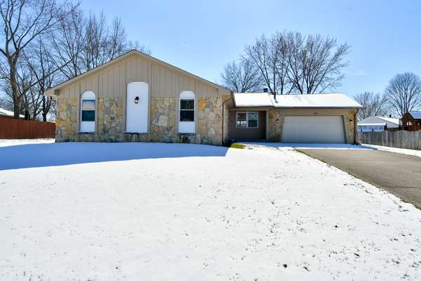 3119 Prairie DR,  Greenwood,  IN 46142