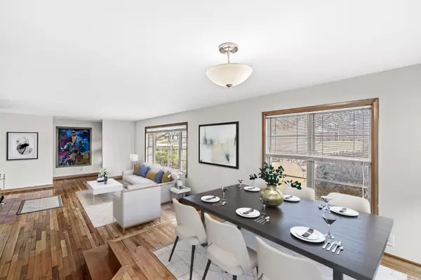 Indianapolis, IN 46240,7969 Windcombe BLVD