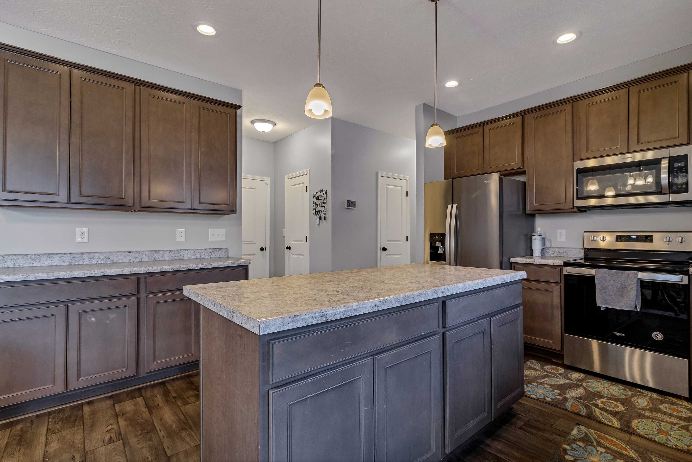Shelbyville, IN 46176,1326 Bontrager LN