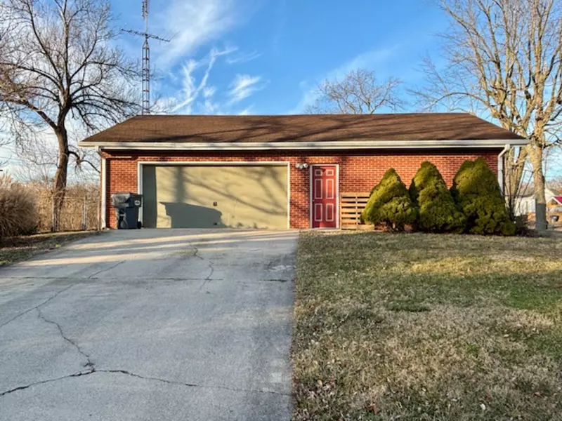 215 S Elm ST, Eaton, IN 47338