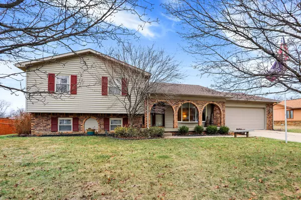 46 Tarry CT, Greenwood, IN 46142