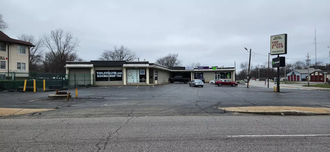 5002 Madison AVE #L9, Indianapolis, IN 46227