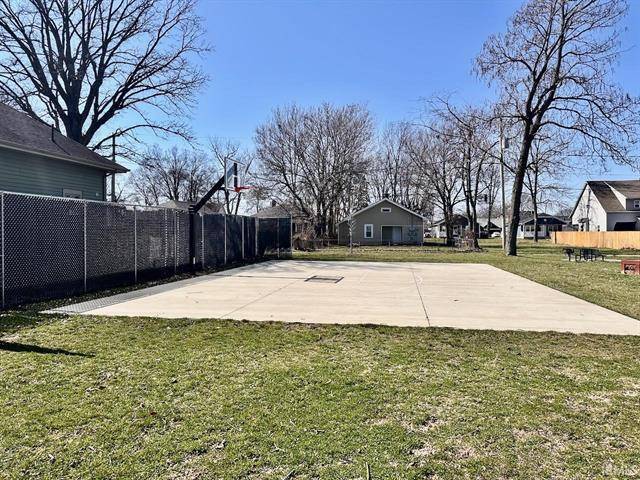 Muncie, IN 47302,1625 S Jefferson ST