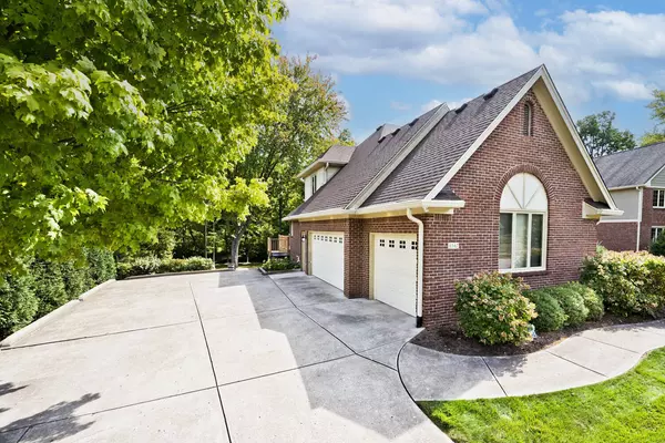 Indianapolis, IN 46236,8347 Twin Pointe CIR