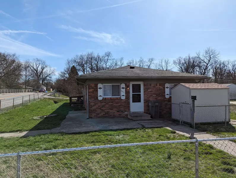 3041 E Bradbury AVE, Indianapolis, IN 46203