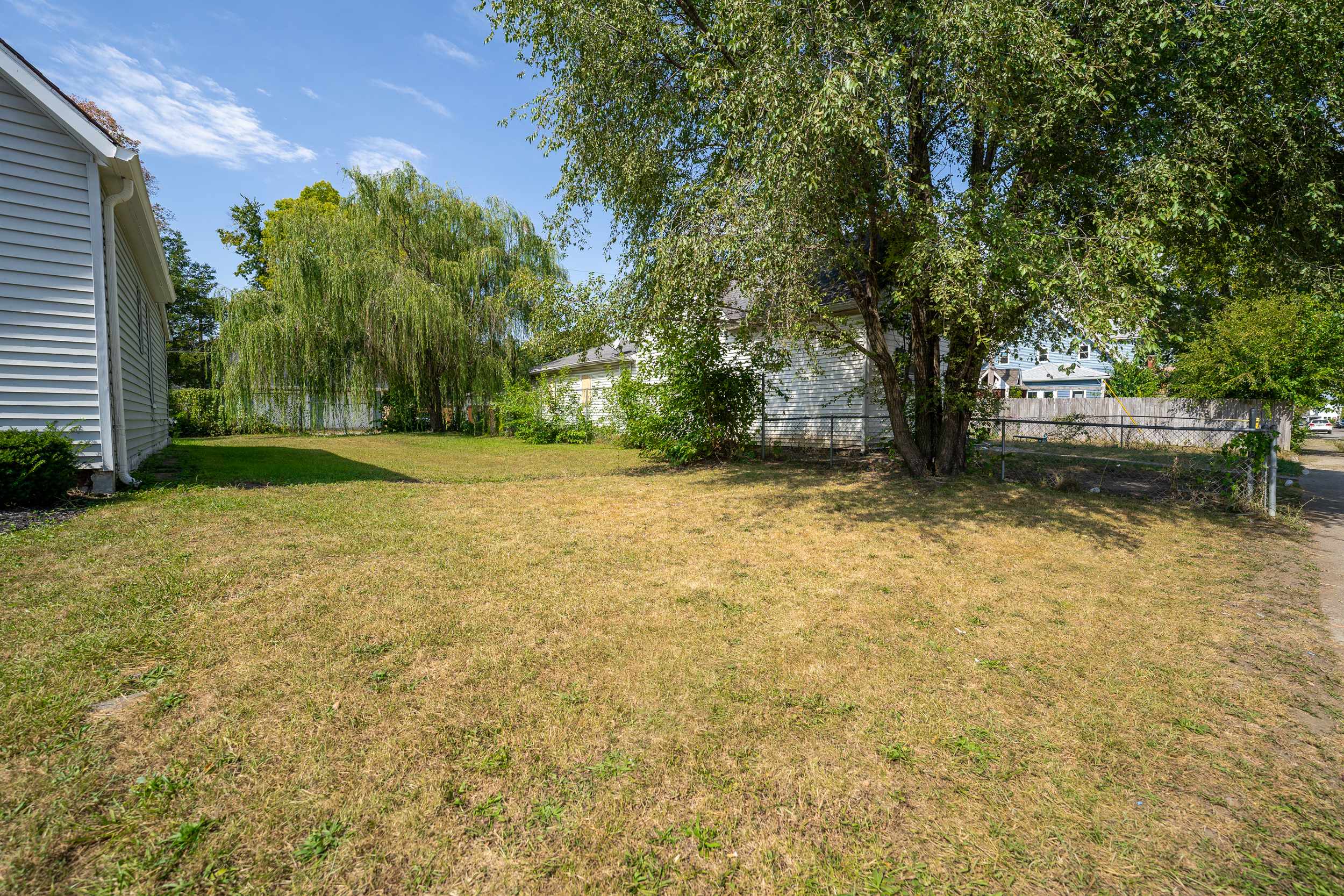 1020 Dawson ST,  Indianapolis,  IN 46203