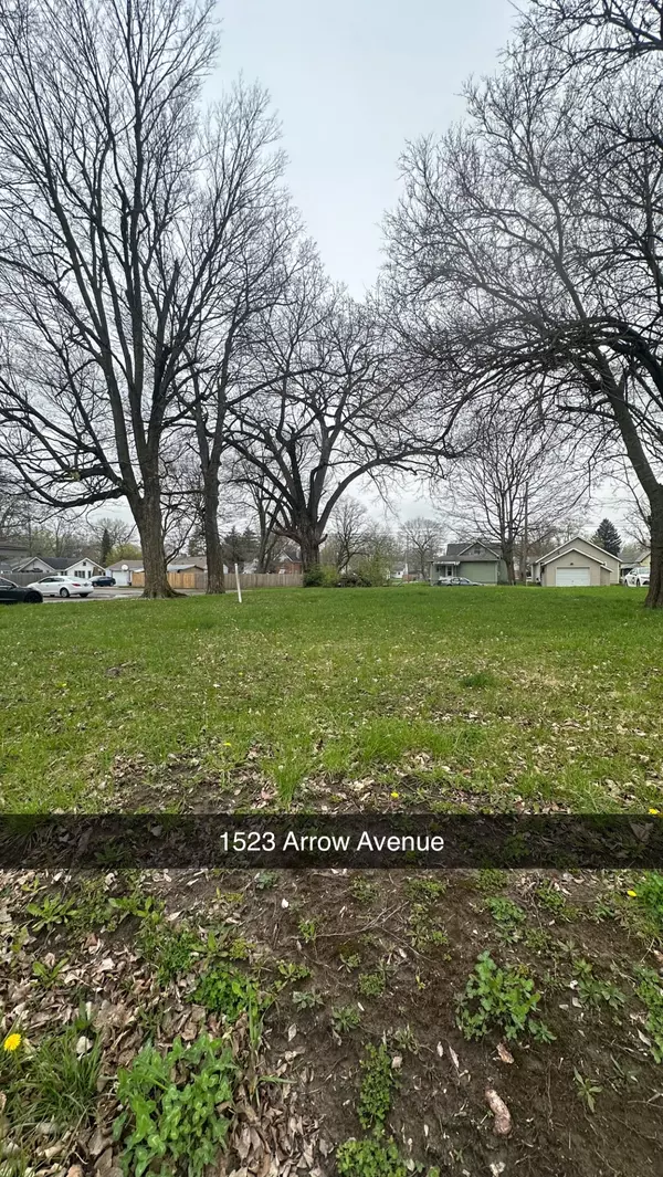 Anderson, IN 46016,1523 Arrow AVE