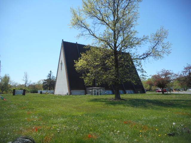 Indianapolis, IN 46226,8925 E 42nd ST