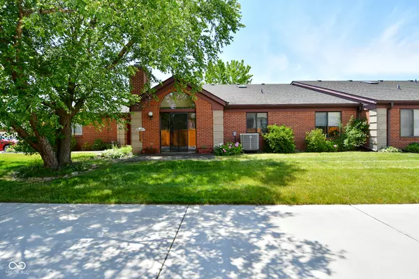 2048 Oak Run South DR, Indianapolis, IN 46260