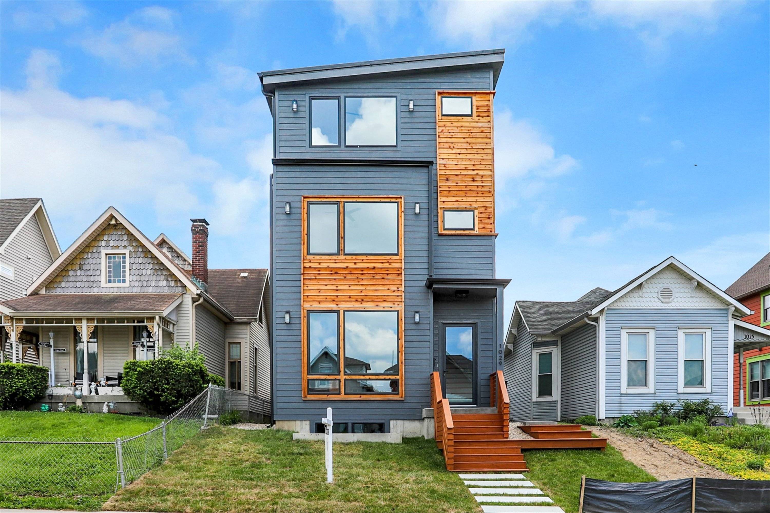 1029 E Ohio ST, Indianapolis, IN 46202