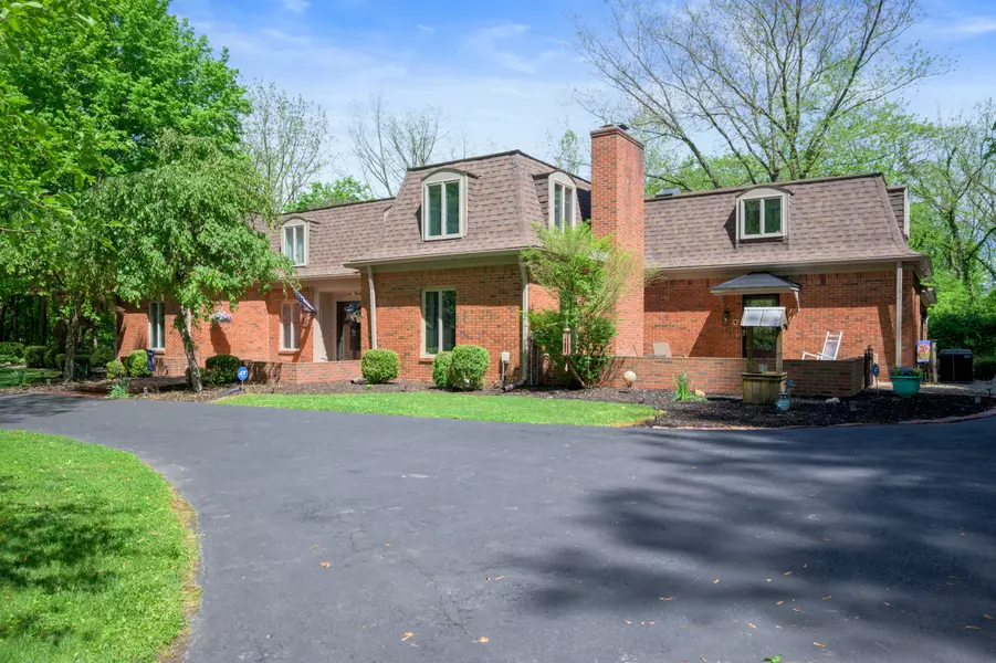 9686 S Mill RD, Knightstown, IN 46148