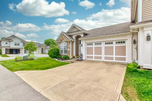 Whiteland, IN 46184,577 Beehler DR