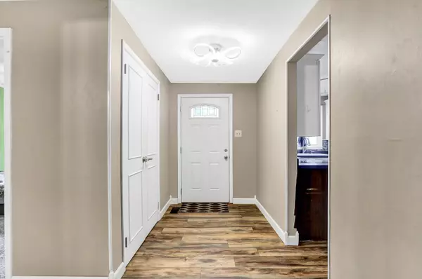 Indianapolis, IN 46260,1415 Minturn LN