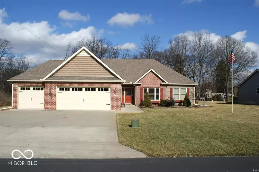 110 3rd ST, Burlington, IN 46915