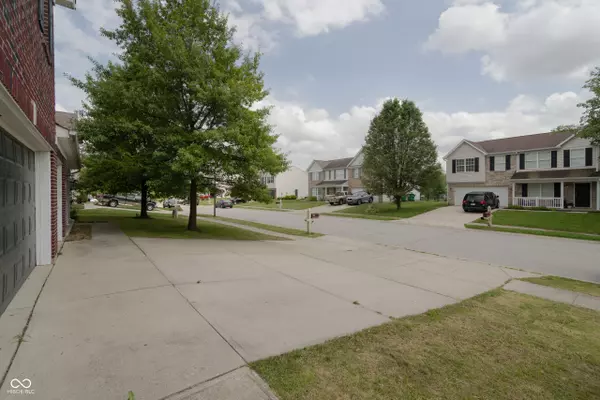 Avon, IN 46123,7132 Lancaster LN