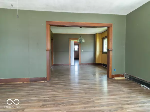 Cambridge City, IN 47327,4 S Plum ST