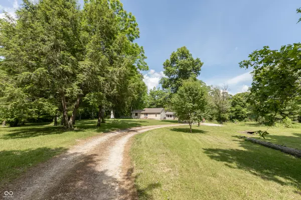 307 Kelp Grove RD, Nashville, IN 47448