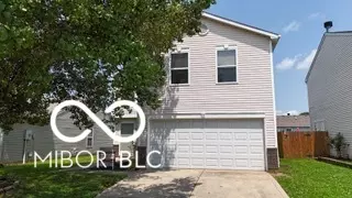 80 Winterwood DR, Greenwood, IN 46143