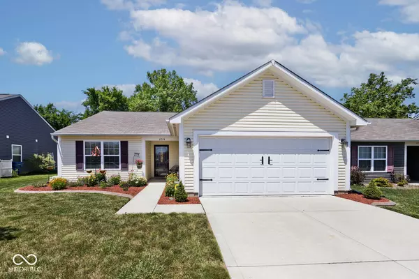 6524 Emerald Crossing WAY, Indianapolis, IN 46221