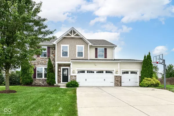 11179 Patmore Ash DR,  Zionsville,  IN 46077