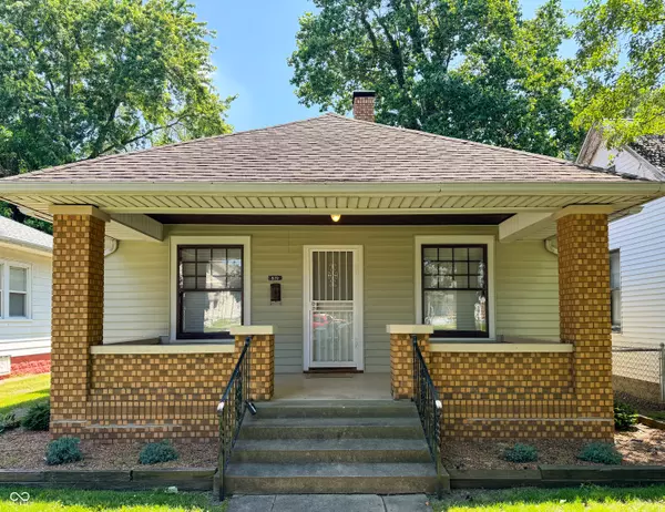 810 S 18th ST, Terre Haute, IN 47803