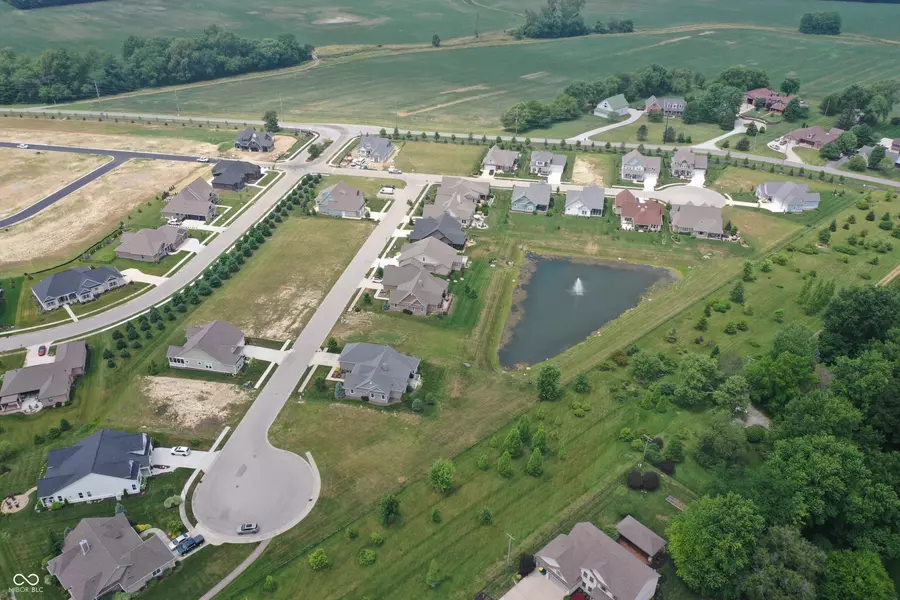 1714 Mill Pond CT, Franklin, IN 46131