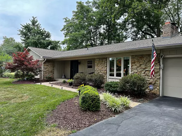 Indianapolis, IN 46220,6938 Grosvenor PL