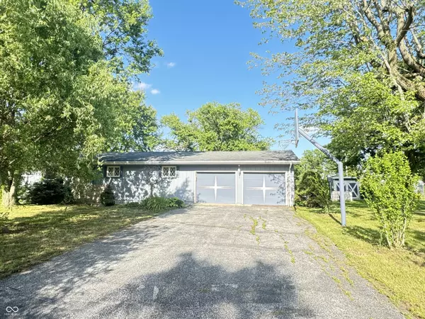 Marion, IN 46952,1526 N Richard RD