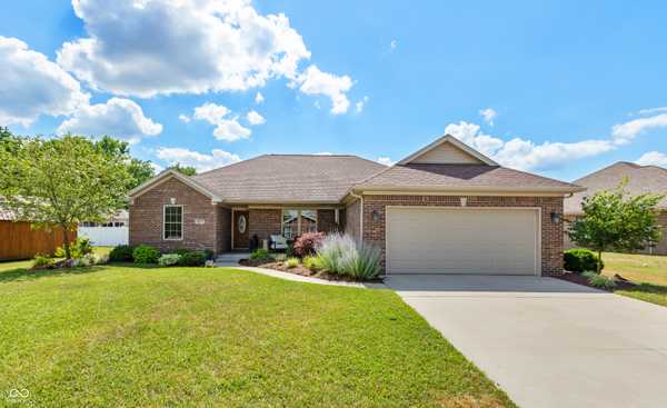 1777 Sams CIR,  Seymour,  IN 47274