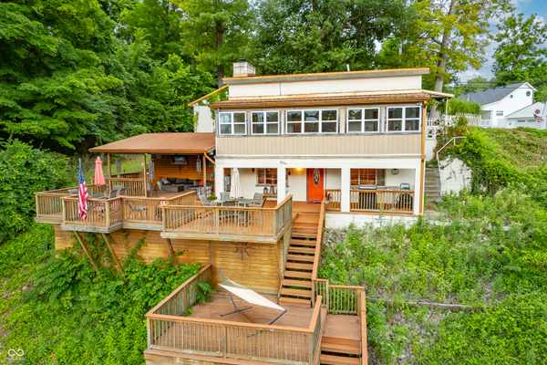 409 W Lakeview DR, Nineveh, IN 46164