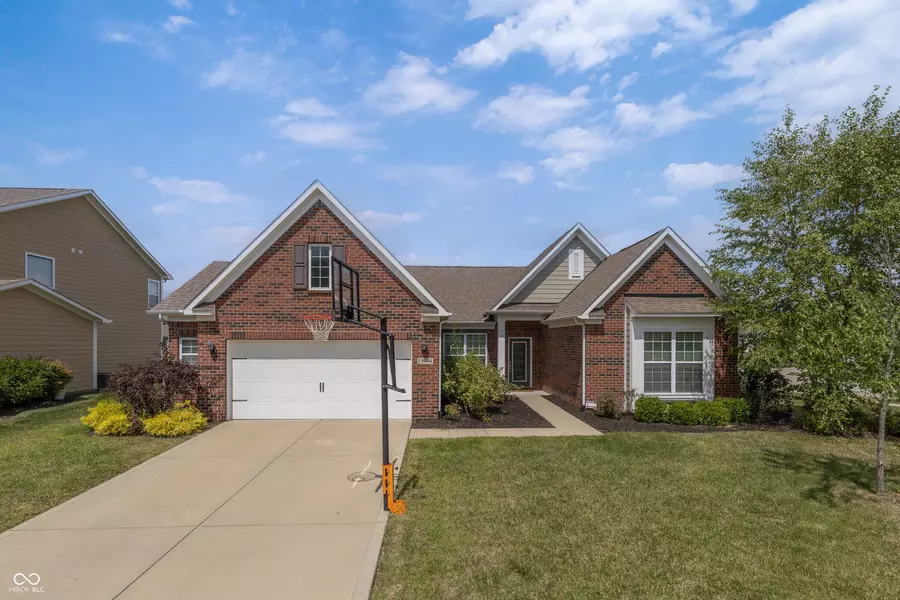 13944 Fieldcrest DR, Mccordsville, IN 46055