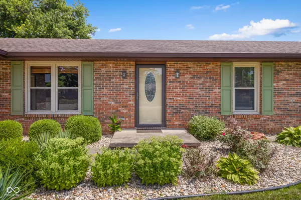 Columbus, IN 47203,3651 Indianwood DR