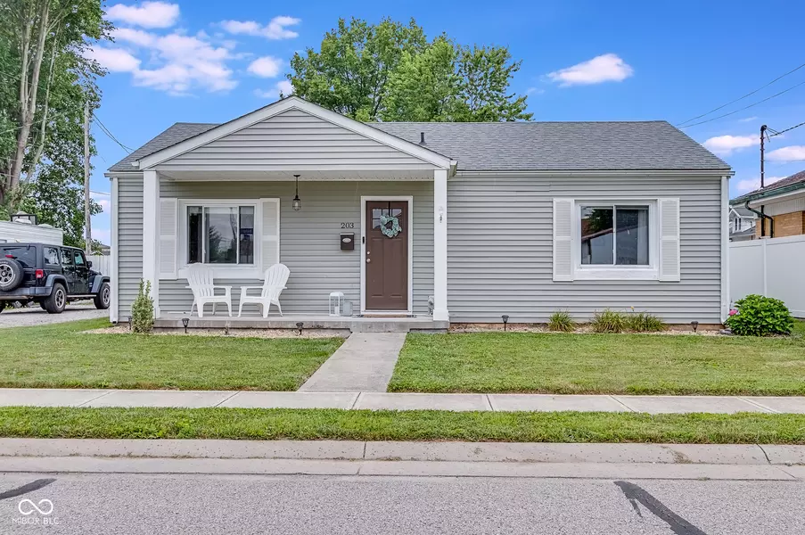 203 N Smith ST, Batesville, IN 47006