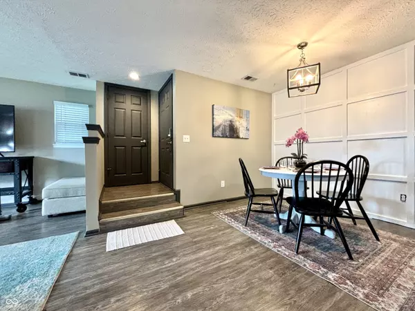 Indianapolis, IN 46214,2898 Eagles Crest CIR #A